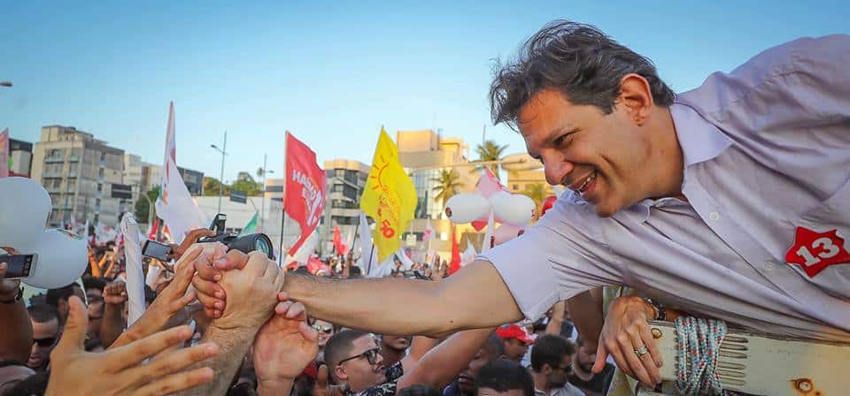 Haddad em campanha em Salvador (Foto: Neusa Cadore)