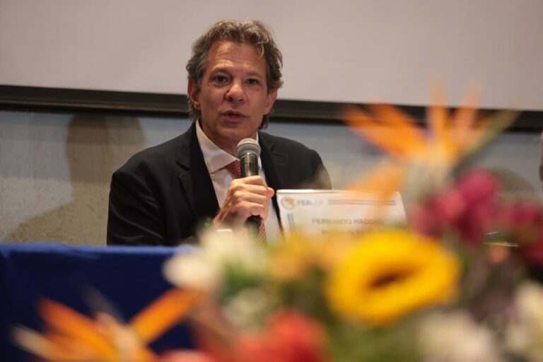 Aula Magna dos Cursos de Graduação da FEA 2026, com o convidado Fernando Haddad (Fotos: Paulo Pinto)